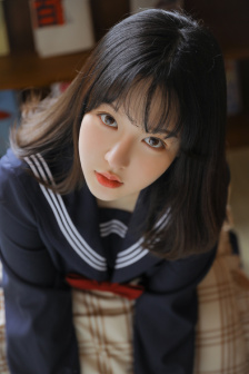 校花陈若雪被校长抱到办公室hd
